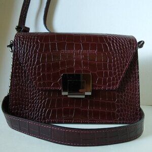 CHRISTIAN LAURIER PARIS GENUINE LEATHER PURSE. NWOT